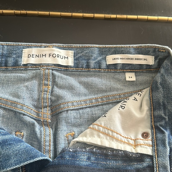 Aritzia Denim Forum/Debbie Denim miniskirt  size 24 - Picture 2 of 3